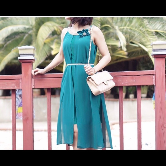 Dresses & Skirts - Formal Wedding Guest Dress Size Small Dresses & Skirts - Formal Wedding Guest Dress Size Small